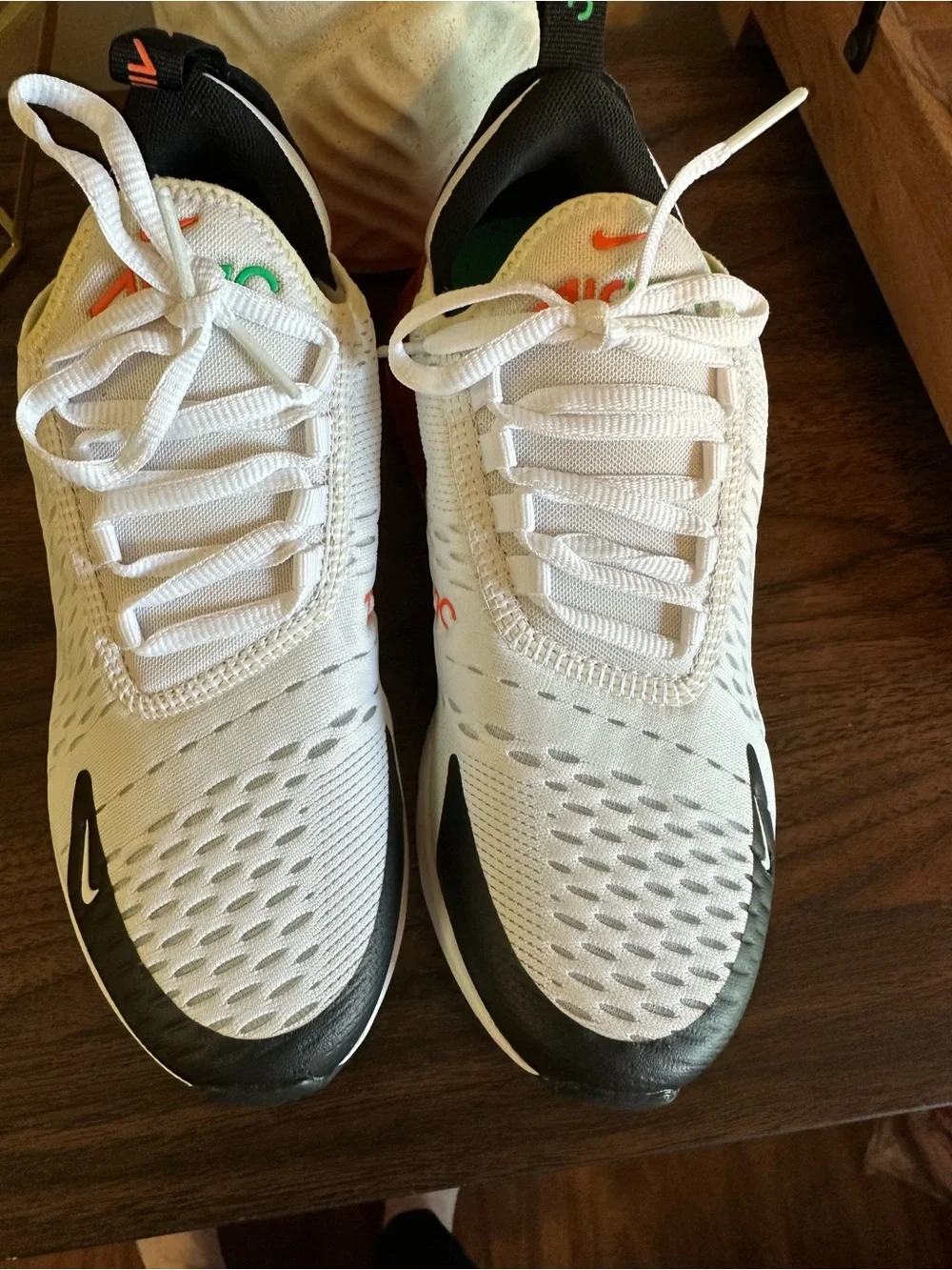 Nike White Black Orange Air Max 270 Sneakers Youth 5 Brand new